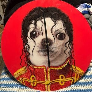 Michael Jackson Chihuahua clock